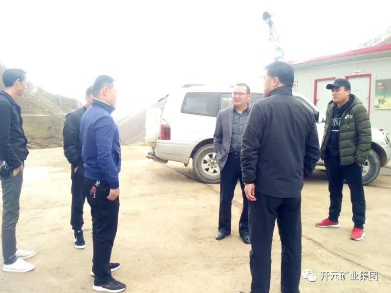 科學(xué)發(fā)展 統(tǒng)籌兼顧 穩(wěn)步生產(chǎn)│州、縣國土資源局領(lǐng)導(dǎo)赴興海銅鑫進(jìn)行年檢